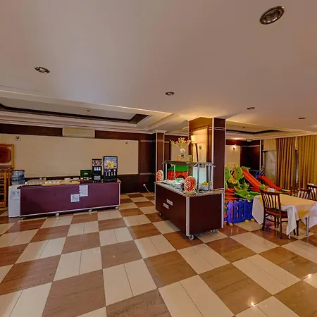Risus Otel