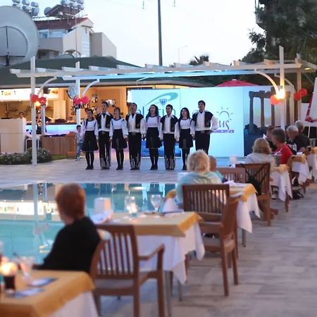 Risus Otel