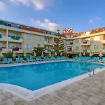 Hotel Risus Side
